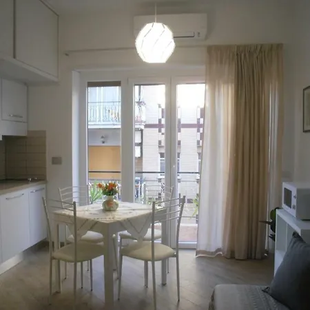 Lovely Little Apartment In Via Aurelia-3